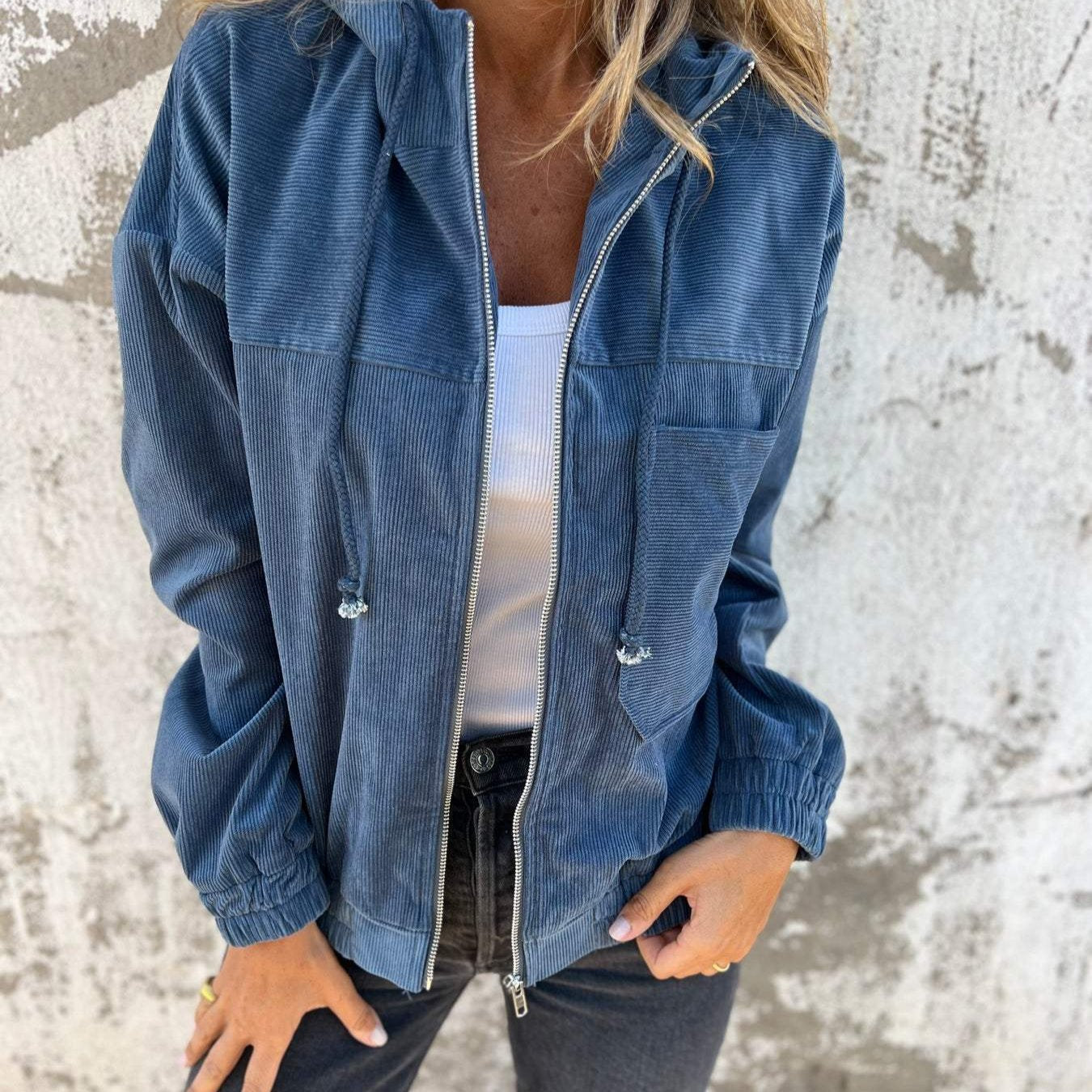 Casual jakke med hætte og lynlås